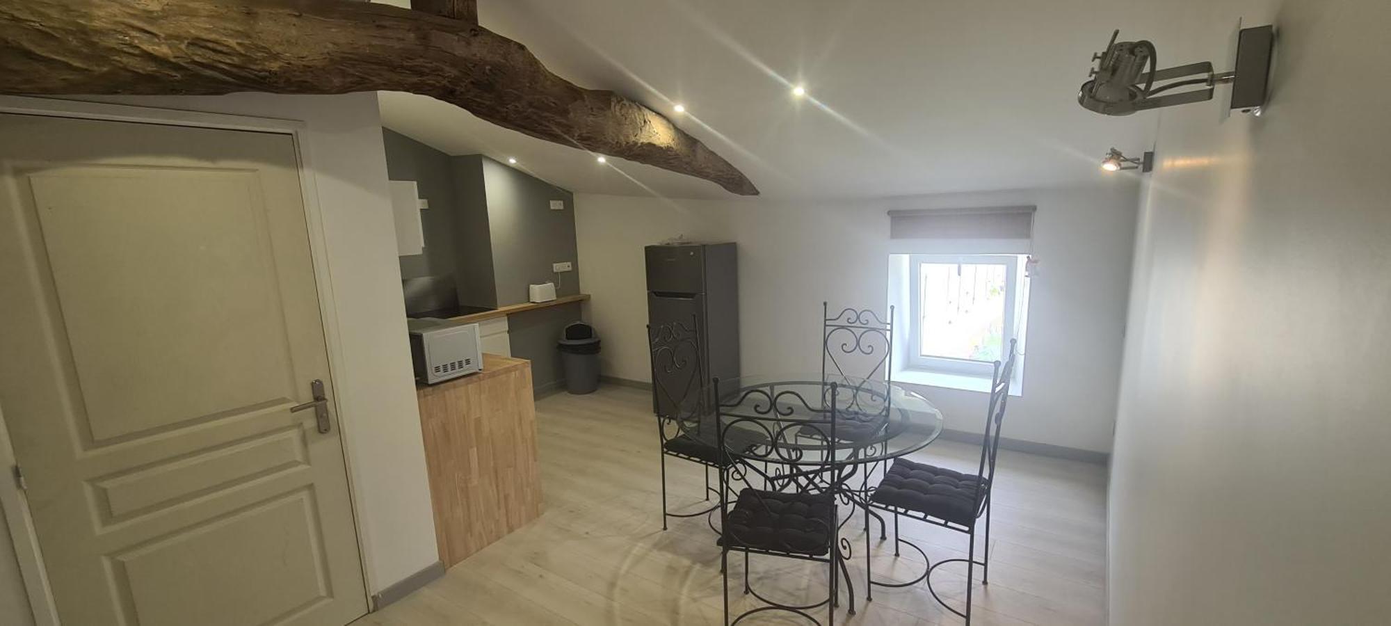 De 2 A 11 Personnes Au Domaine D'usson Hébergement de vacances *
